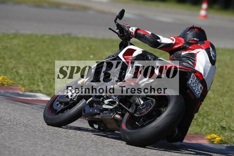 /Archiv-2024/29 12.06.2024 MOTO.CH Track Day ADR/Gruppe gelb/14